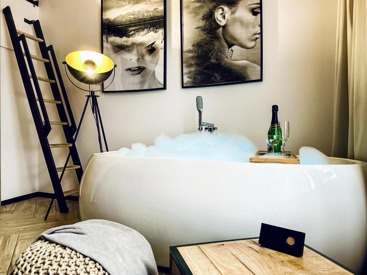 Apartment Premium Jacuzzi For Couples, Old Town 克拉科夫 外观 照片