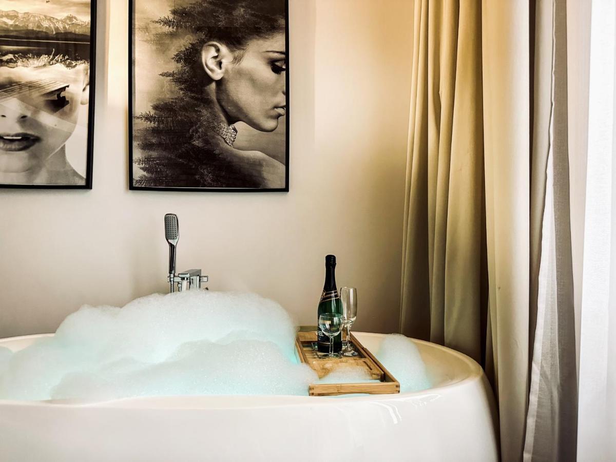 Apartment Premium Jacuzzi For Couples, Old Town 克拉科夫 外观 照片