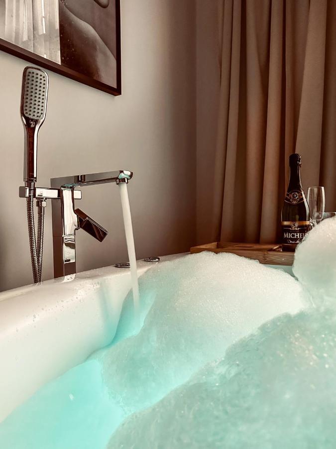 Apartment Premium Jacuzzi For Couples, Old Town 克拉科夫 外观 照片